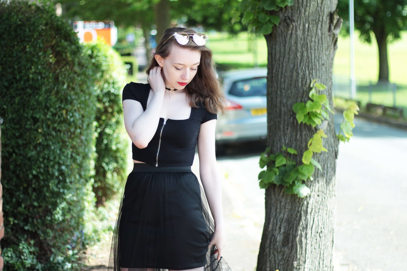 black lace maxi skirt summer outfit inspiration