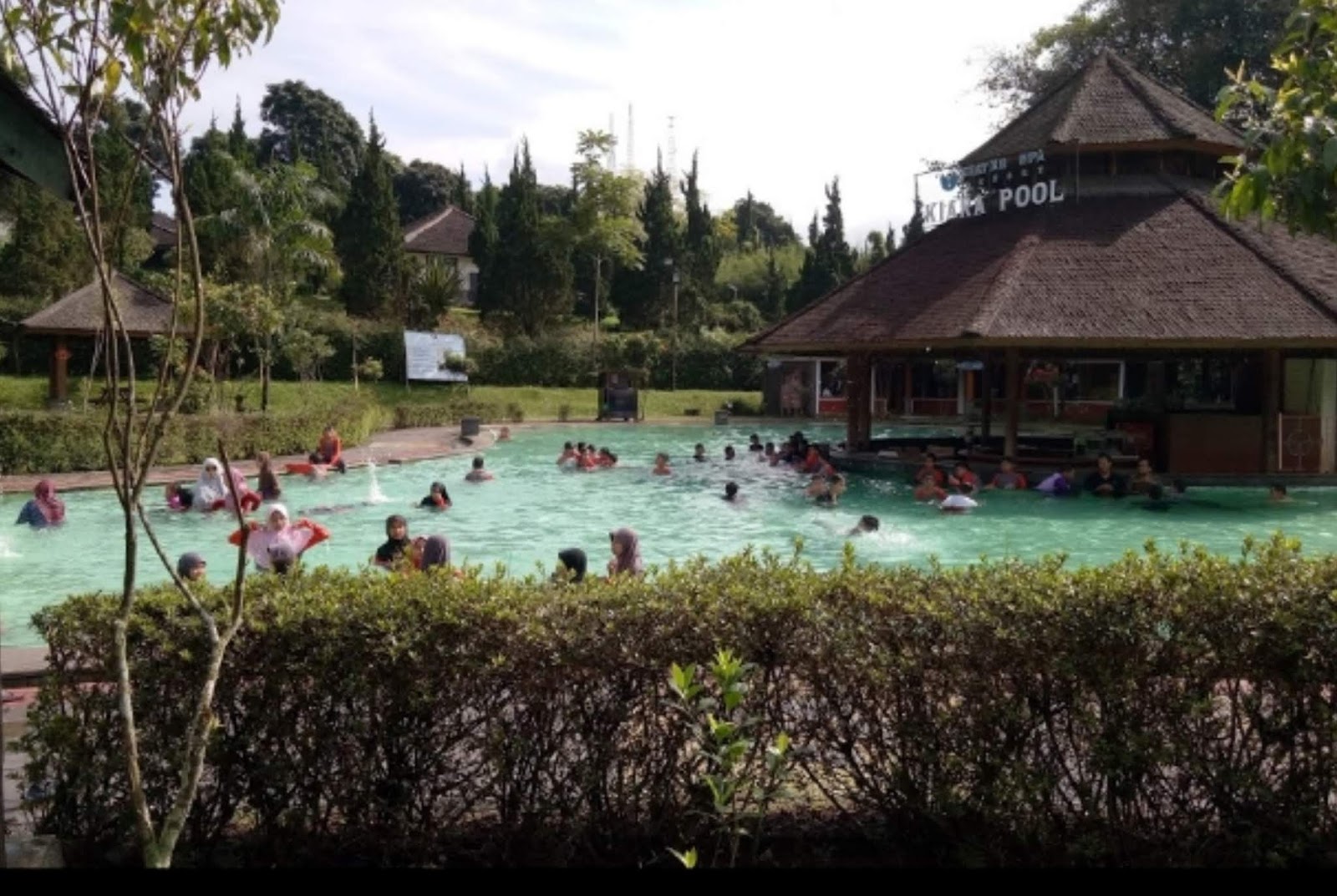 Menikmati Rileksasi Di Obyek Wisata Pemandian Air Panas Ciater Firman Inside