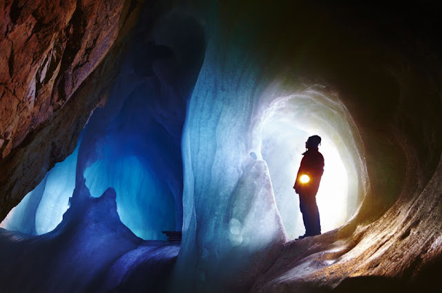 Mysterious largest ice cave in the world