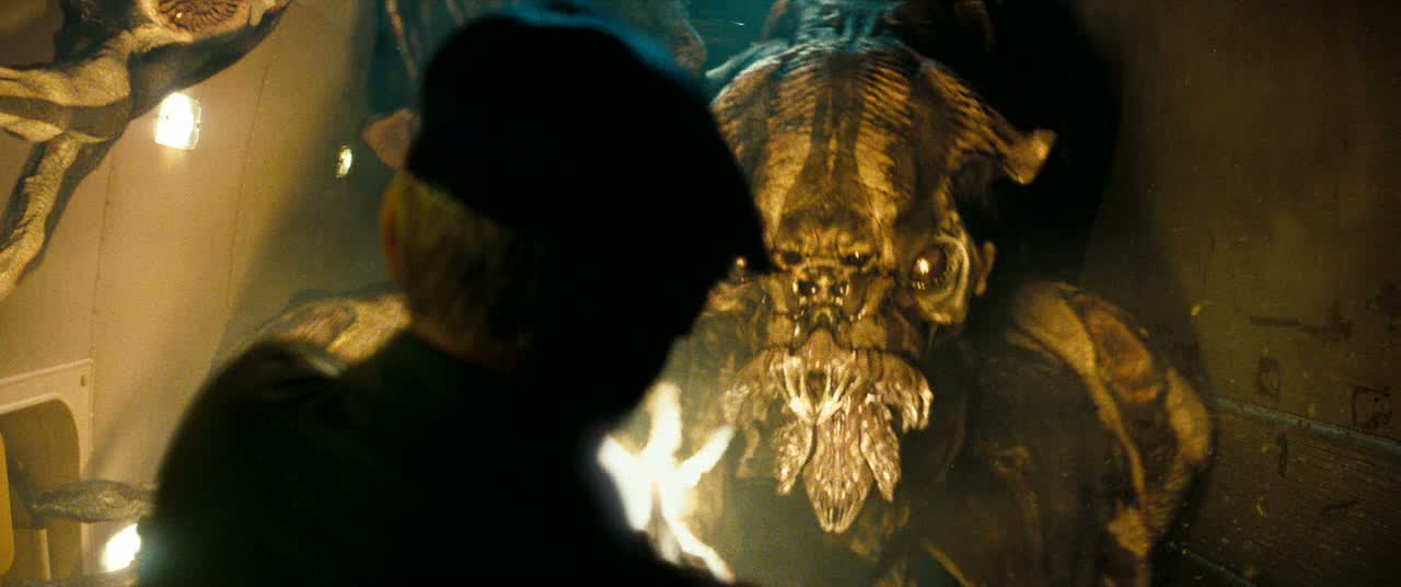 Movie Review Zoo Super 8 (2011)