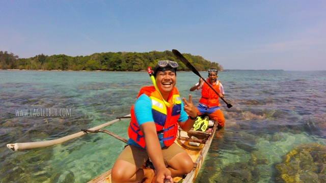 Pantai Batu Putih Kemujan Karimunjawa