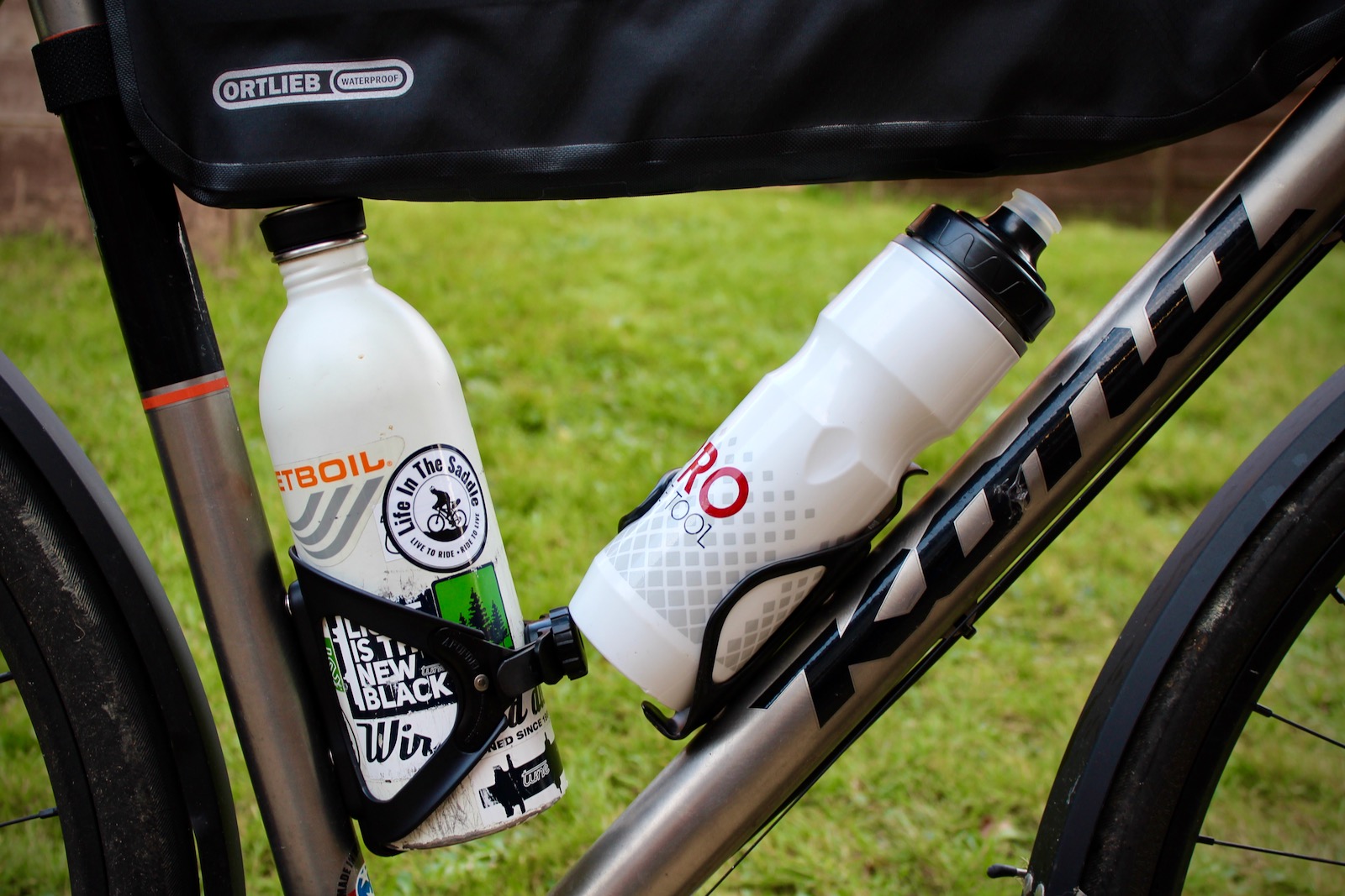 Review Arundel Looney Bin and DTR/STR Sideloader Bottle Cage