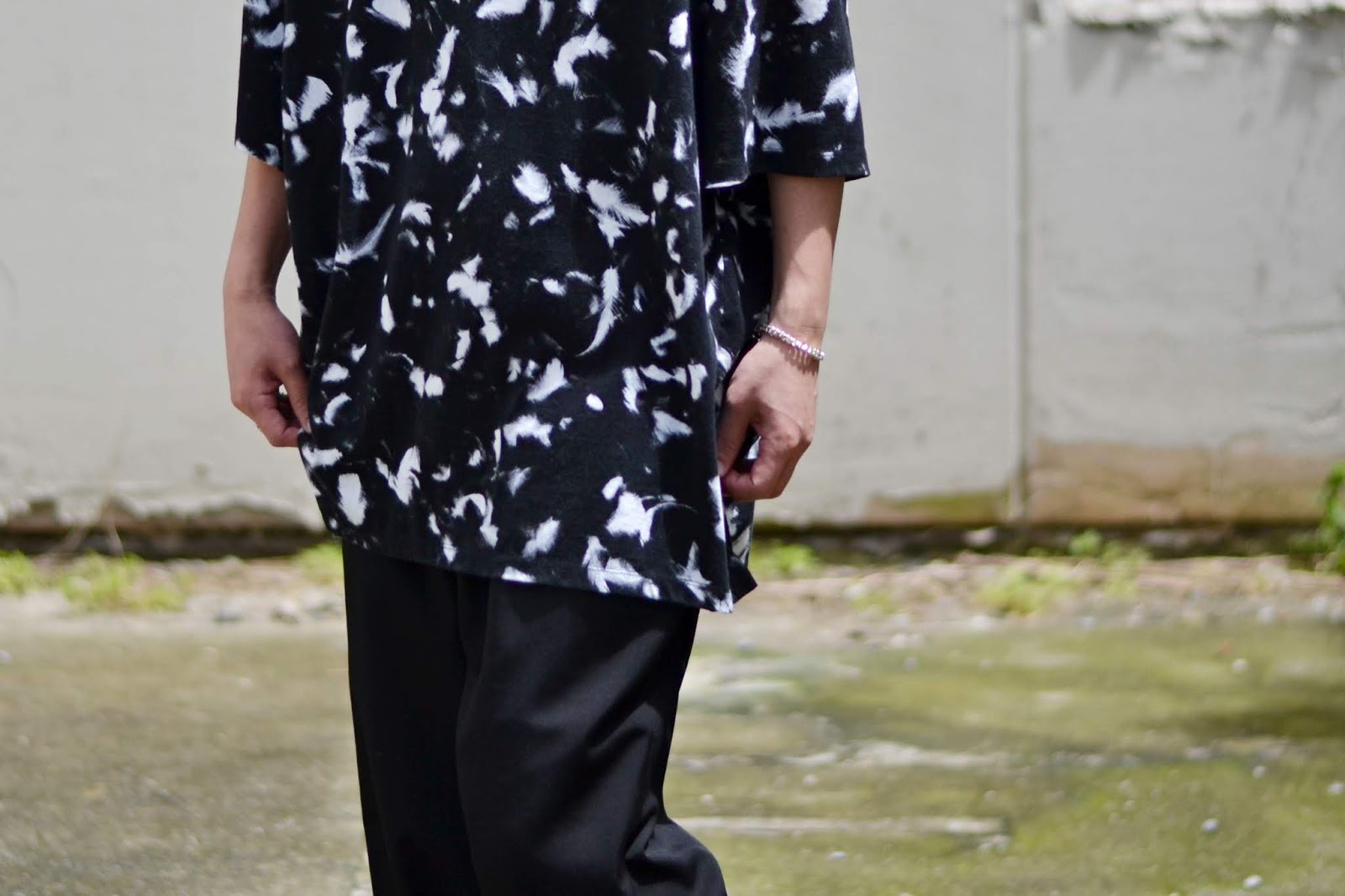 美品 LAD MUSICIAN ビッグ 柄 フェザー Tシャツ パーカ フード - 通販
