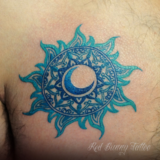 blue tattoo mandara 曼荼羅　タトゥー　青　月　太陽 moon sun