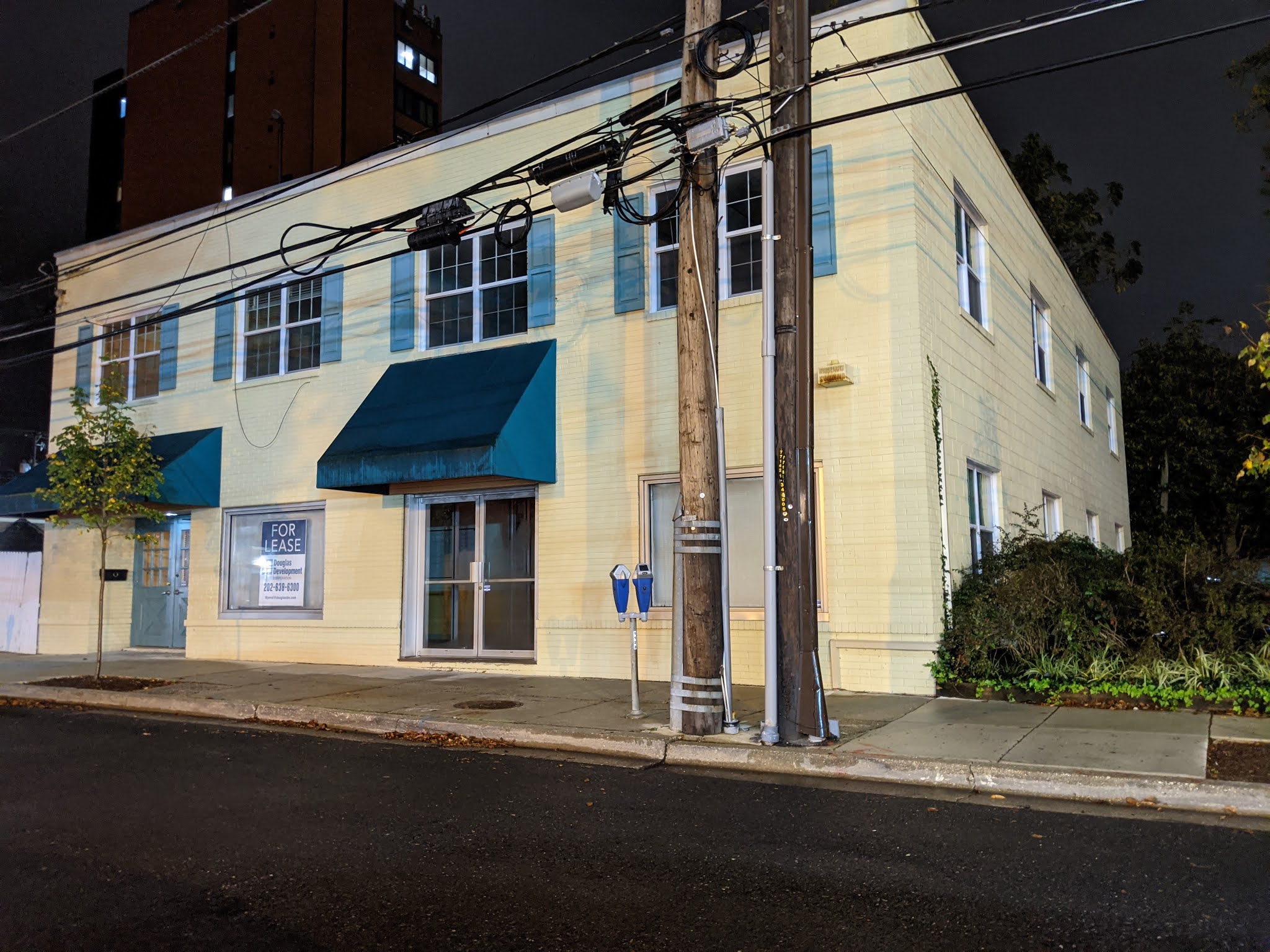 Robert Dyer Bethesda Row Douglas Development continues slow and