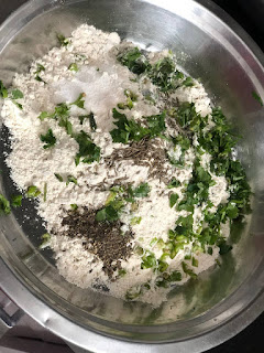 sindhi-koki-without-onion-step-2(2)