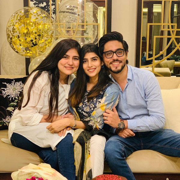 Lovely Pictures of Ahmed Godil with his Wife at Sanam Baloch House