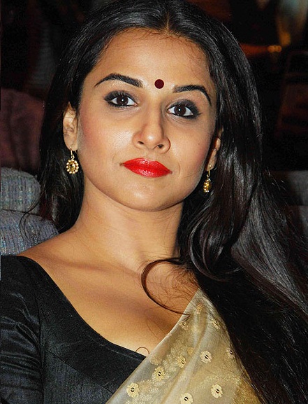 [Image: vidya-balan-at-gulzar-jagjit-singh-album-launch-11.jpg]