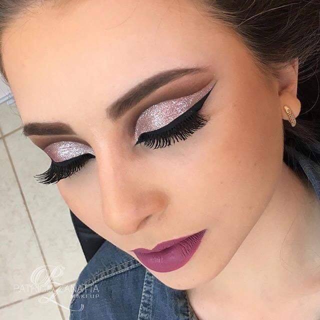 Cómo elegir el mejor maquillaje para salir de noche - El Cómo de las Cosas