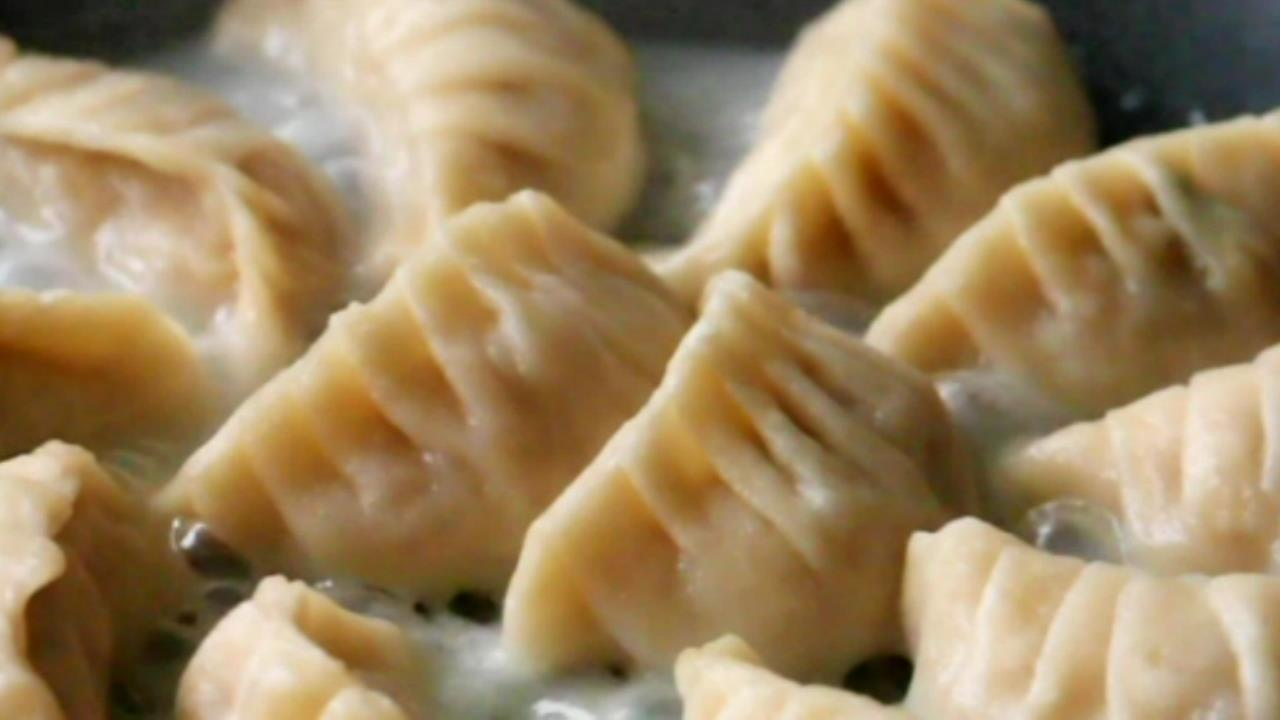 Josephine's Recipes How To Make Chinese Dumplings Potsticker