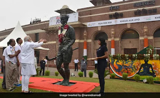 Khel Ratna Award renamed as Major Dhyan Chand Award