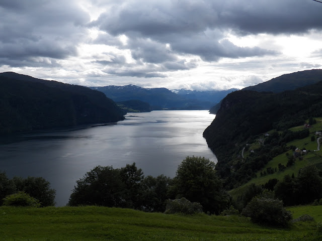 Fiordos Noruegos - Oslo (14 días por nuestra cuenta) Agosto 2013 - Blogs de Noruega - Día 8 (Glaciar Boyabreen, Glaciar Briksdals, Cascada Tvinnefossen) (9)
