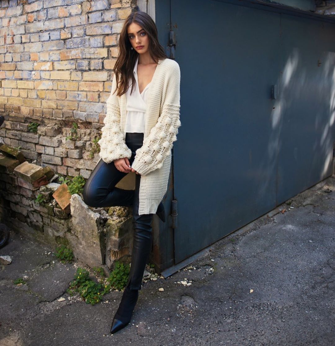 Yael shelbia instagram