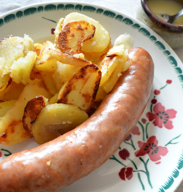 Saucisses de Montbéliard et pommes de terre sautées CCcuisine