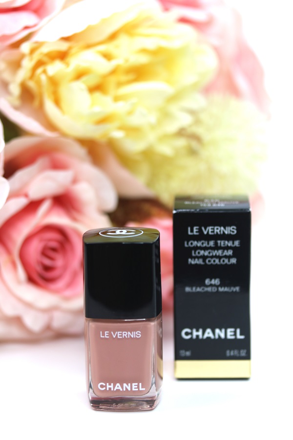 Stavning ekspedition Sidst Chanel 646 Bleached Mauve Nagellack | Glam & Shine | Bloglovin'