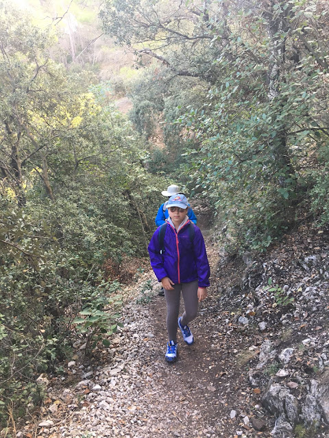 salida en familia, senderismo, font roja, menejador, Santuario de la Font Roja. Barranco del Infierno. Mirador de PIlatos, Mas de Tetuan, Cava Coloma, caminata,