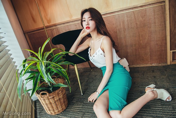 Beautiful Park Jung Yoon in the April 2017 fashion photo album (629 photos) photo 13-2