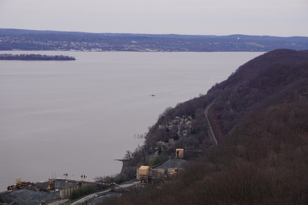 Harriman Hiker: Harriman State Park and Beyond: High Tor & Little Tor