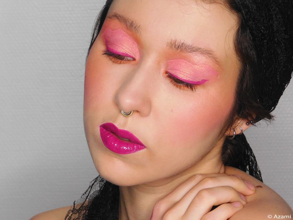 Sunset Blvd Makeup Look It's Azami - L.A. Girl Pro Matte Foundation - L.A. Girl Just Blushing Blushes Just Peachy & Just Pinched - M.U.A. Makeup Academy Undress Your Skin Highlighter Peach Diamond - Nabla Cream Eyeshadow Dusk - Juvia's Place Nubian 3 Palette - Sleek Rose Gold Blush - M.A.C. Cosmetics Upward Lash - Retro Matte Liquid Lip Colour Tailored To TEase - Barry M Lipgloss Sunset Blvd Makeup Look It's Azami - L.A. Girl Pro Matte Foundation - L.A. Girl Just Blushing Blushes Just Peachy & Just Pinched - M.U.A. Makeup Academy Undress Your Skin Highlighter Peach Diamond - Nabla Cream Eyeshadow Dusk - Juvia's Place Nubian 3 Palette - Sleek Rose Gold Blush - M.A.C. Cosmetics Upward Lash - Retro Matte Liquid Lip Colour Tailored To TEase - Barry M Lipgloss