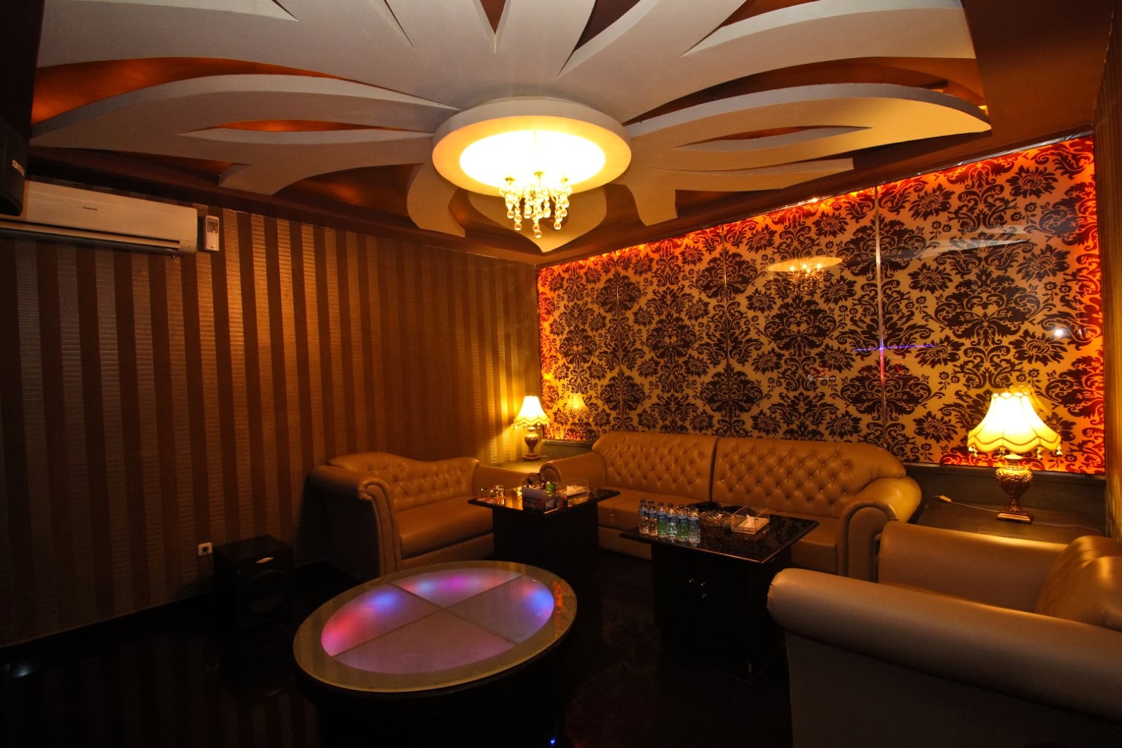 Seven Karaoke & Lounge (Kelapa Gading) Jakarta100bars Nightlife