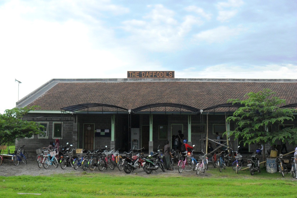 CeritaCatur. Apapun Bisa Diceritakan. Kampung Inggris, Pare Kediri (part 3 jenis program