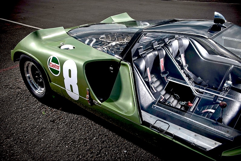 Net Cars Show: 1968 Marcos Mantis XP