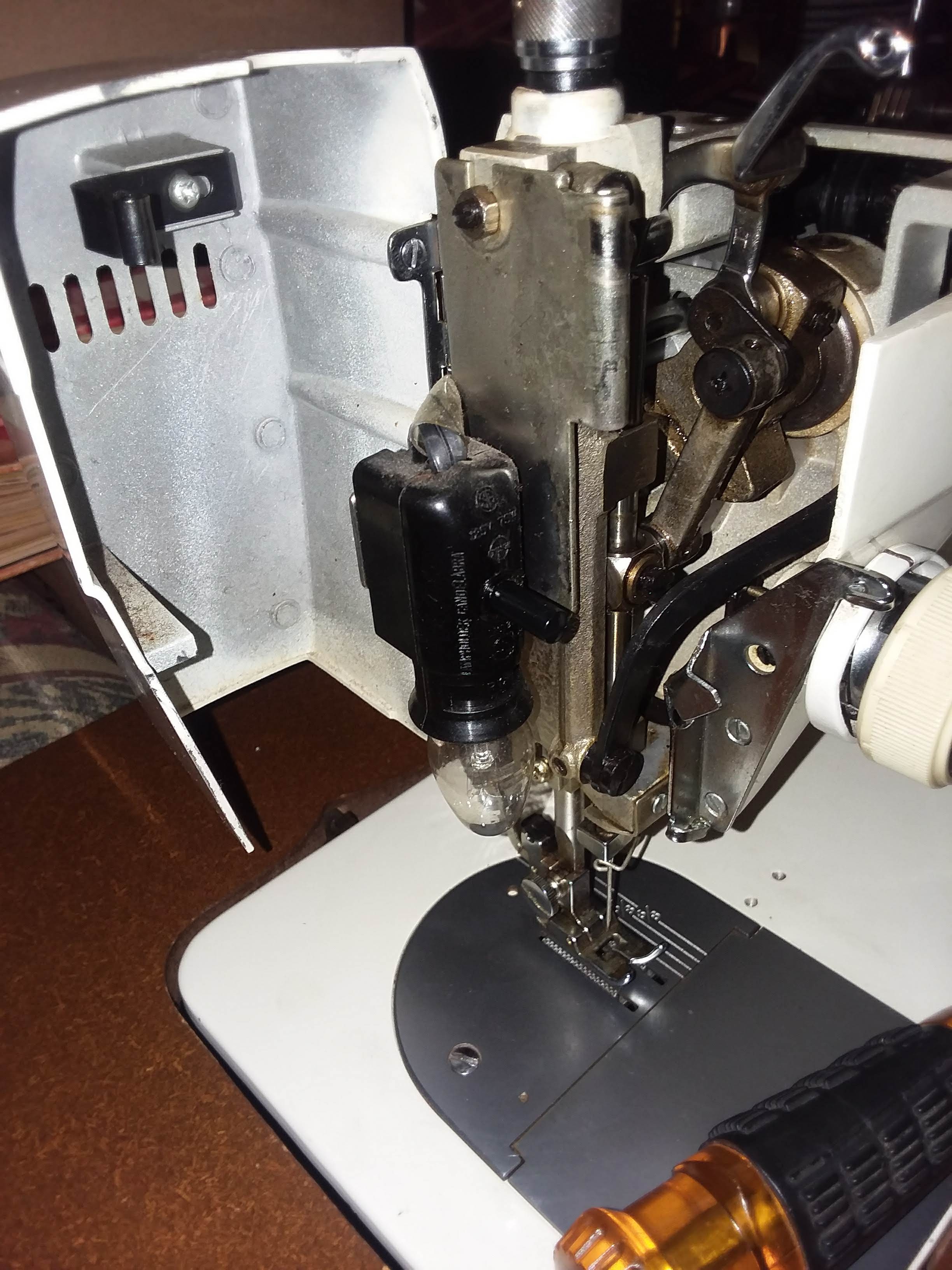 Necchi 575 FA Sewing Machine 534FB