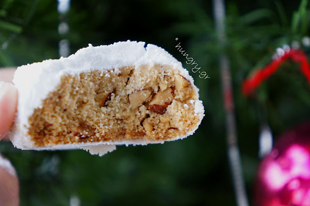 Kourabiedes: Greek Christmas Butter Cookies