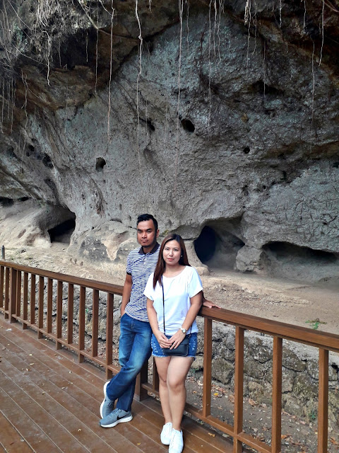 Benelyn Javier in Angono Petroglyphs