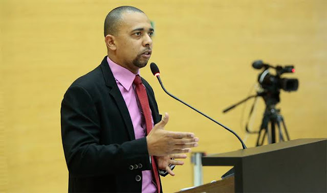 É PAIXÃO? – Presidente do Conselho de Ética da ALE/RO não faz nada sobre deputados que quebraram o decoro