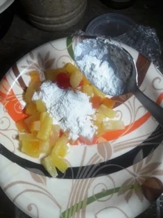 coat-the-fruit-with-flour