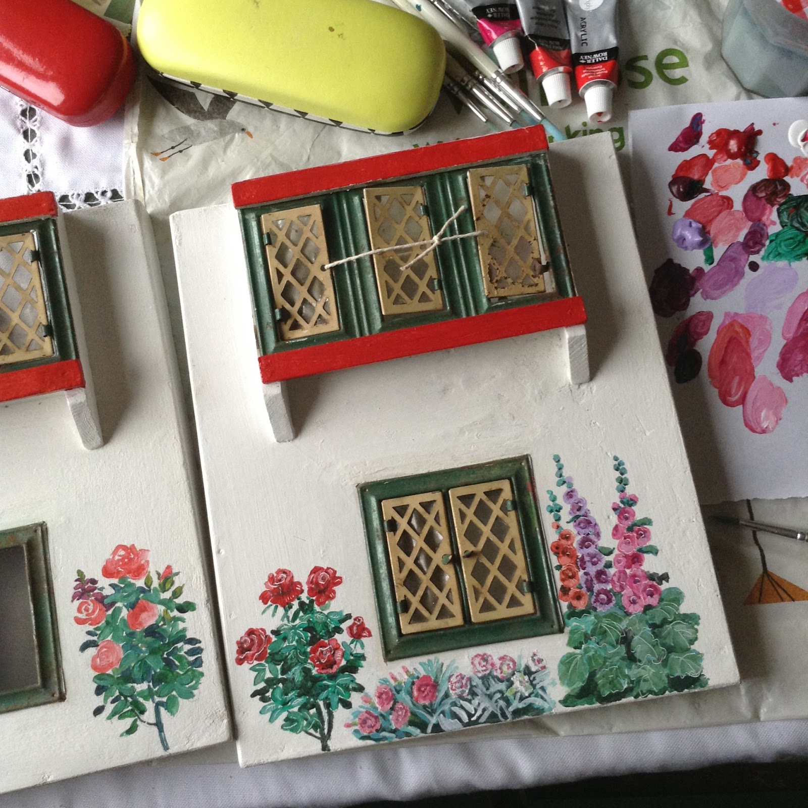 dolls house exterior decoration