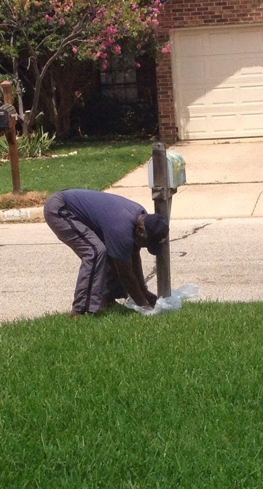 Little, Bitty Damn Houze! Mailbox post updated with SPRAY Paint!