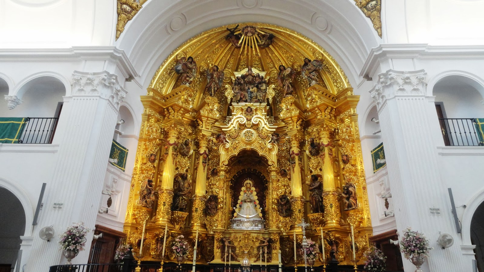PUEBLOS Y LUGARES: ERMITA DEL ROCÍO