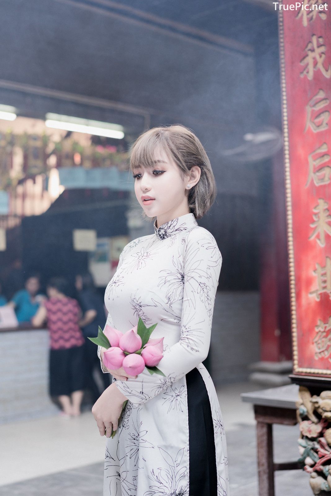 Image-Vietnamese-Beautiful-Girl-Ao-Dai-Vietnam-Traditional-Dress-by-VIN-Photo-1-TruePic.net- Picture-91