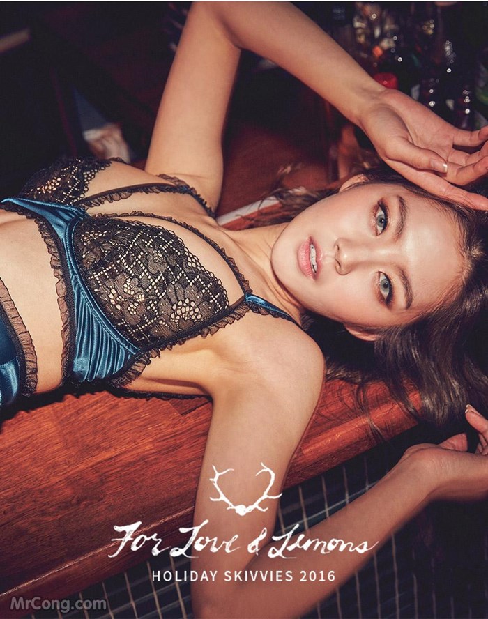 Beautiful Chae Eun in the November 2016 fashion photo album (261 photos) photo 13-17