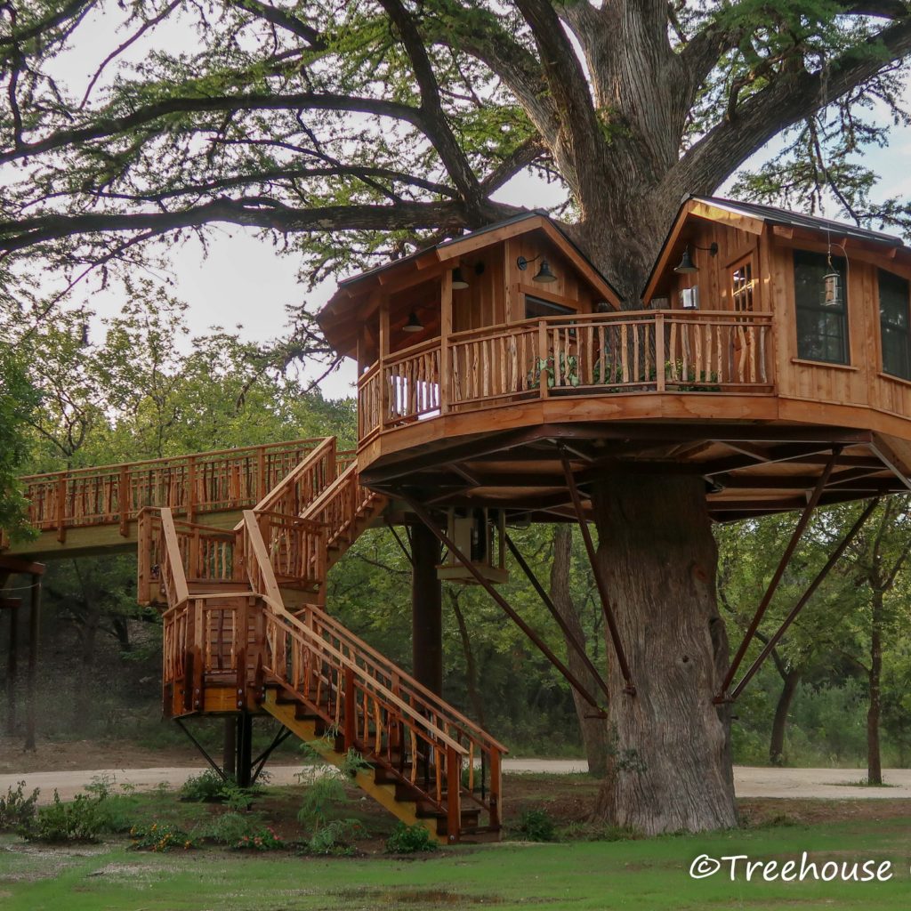 Treehouse Utopia [ TINY HOUSE TOWN ]