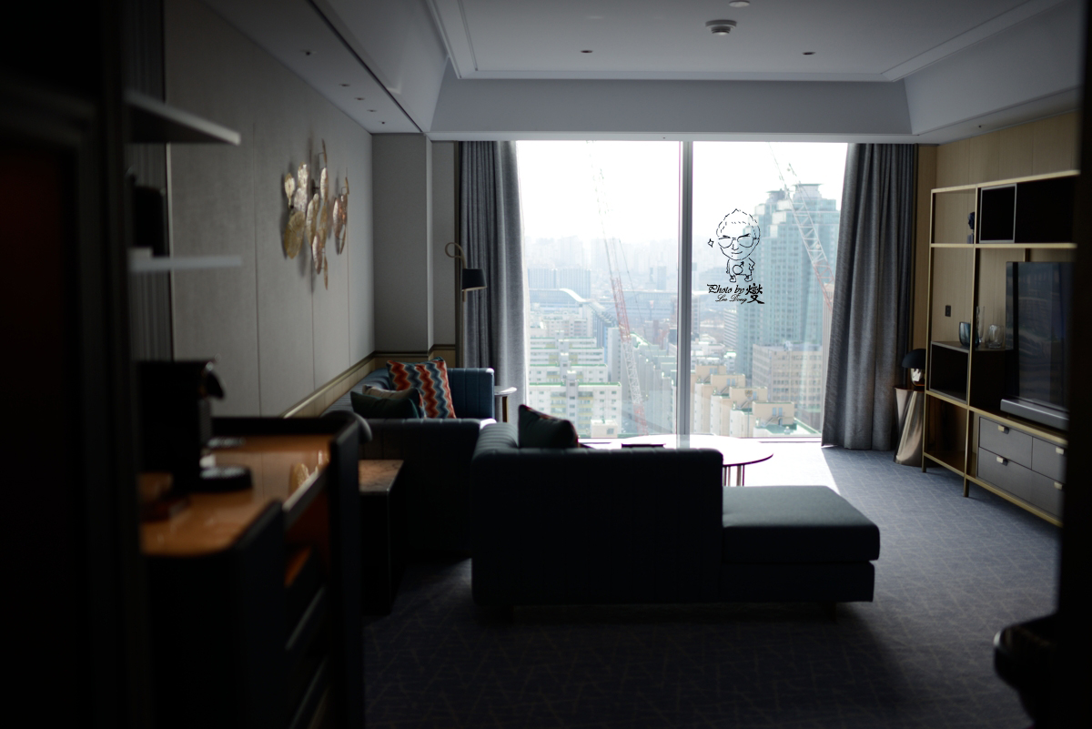 1 BED ROOM SIGNATURE SUITE ROOM WITH 1 KING SIZE BED at FAIRMONT AMBASSADOR SEOUL - 페어몬트 앰배서더 서울 1 베드 룸 시그니처 스위트
