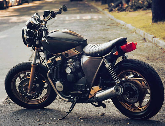 Yamaha Radian Cafe Racer and Streetfighter Look