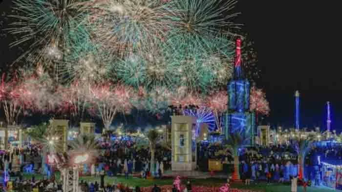 NYE in UAE: Record-breaking fireworks, entertaining shows in Abu Dhabi, Dubai,Abu Dhabi, News, Gulf, World, New Year, Celebration