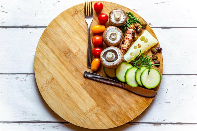 Intermittent Fasting có giảm cân không ? Intermittent Fasting có giảm cân không ?