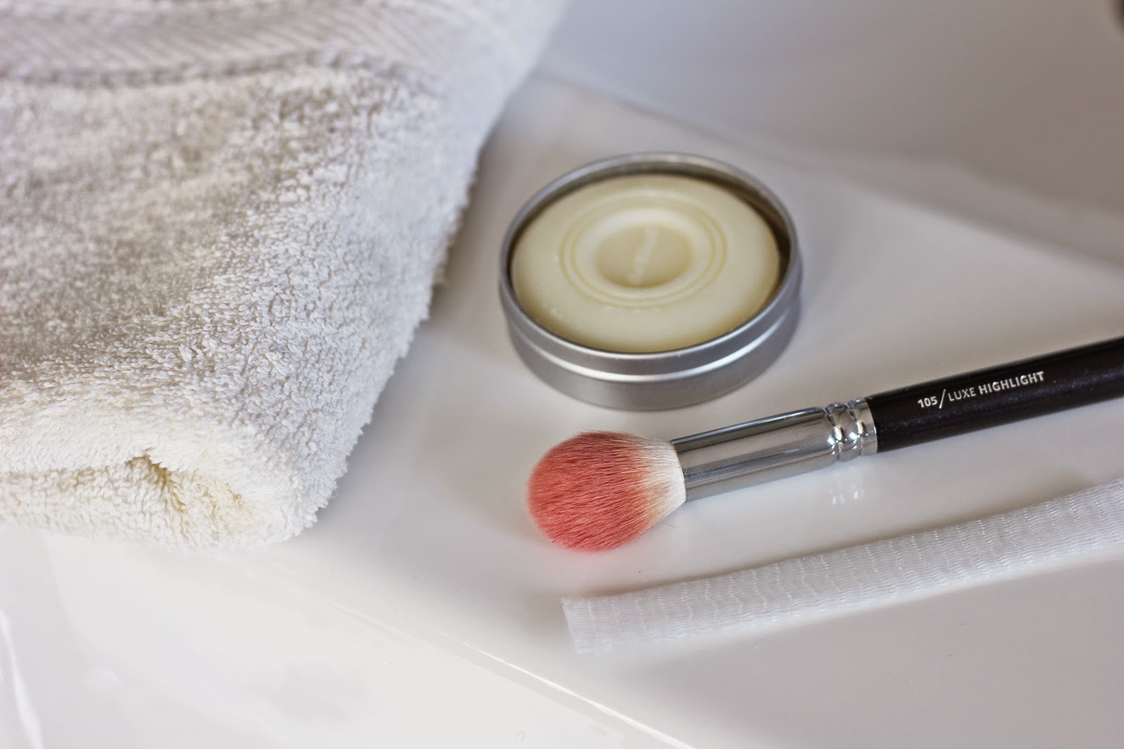 Brush Wash Wie du deine MakeUp Pinsel richtig reinigst Fashion Kitchen