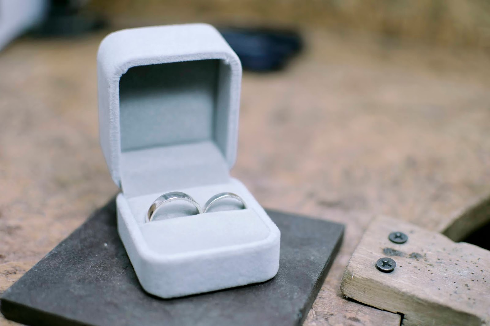 DIY WEDDING RINGS!