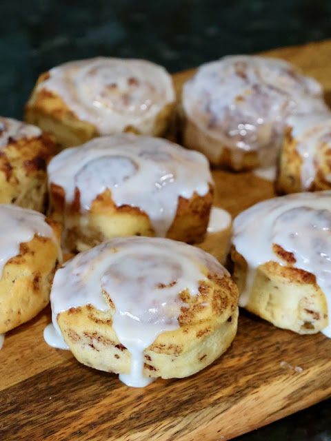 Air Fryer Cinnamon Rolls