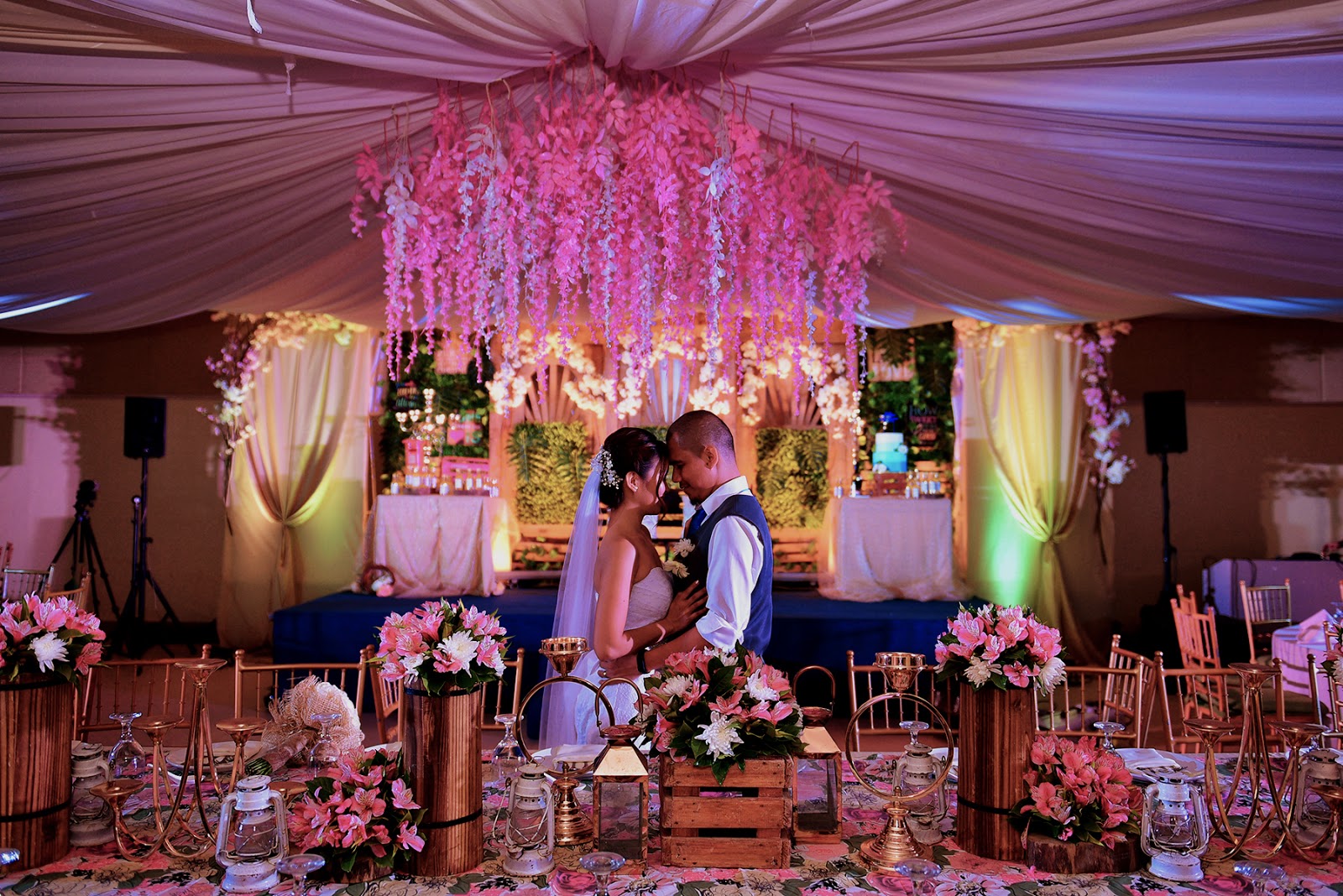 Tacky Wedding Decorations