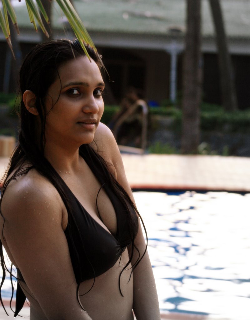 Girls Srilanka Hot Pool Party Girls Enjoy Life Out Of