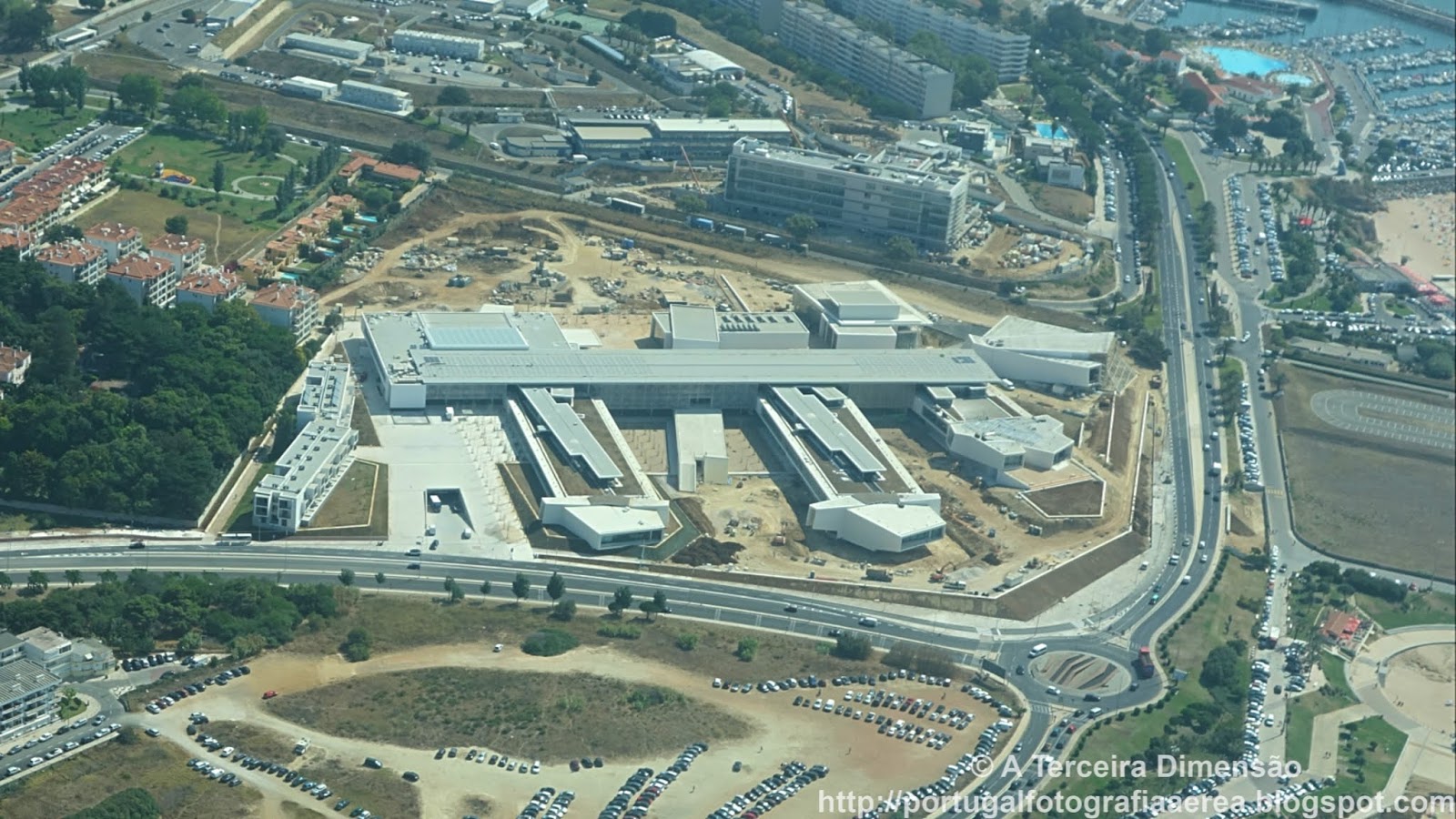A Terceira Dimensão Novo complexo da Universidade Nova de Lisboa