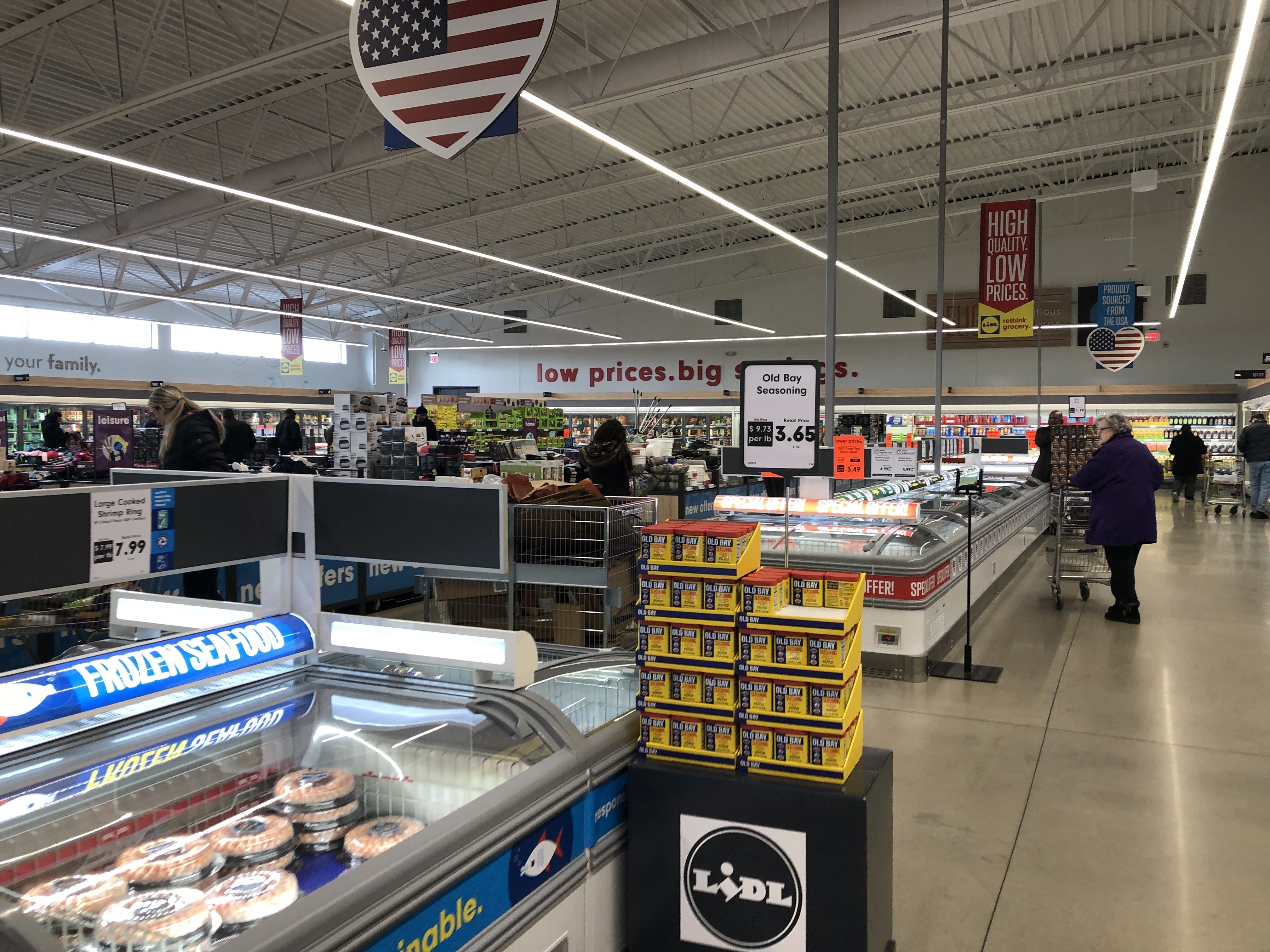 Look Inside LIDL Union, NJ