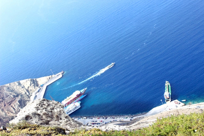 Santorini port
