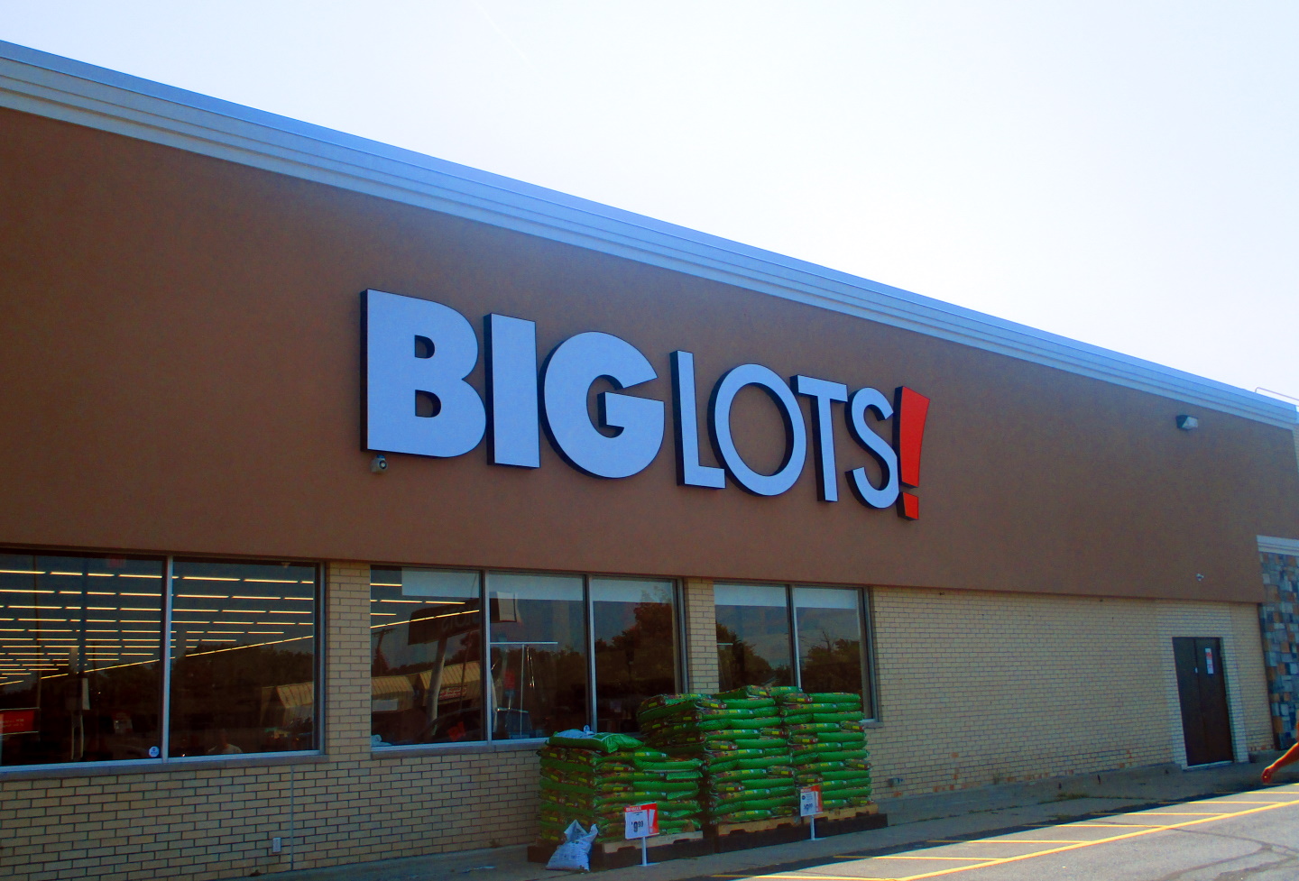 Southgate's Toys "R" Us Building Has Grown Up Big Lots 4723